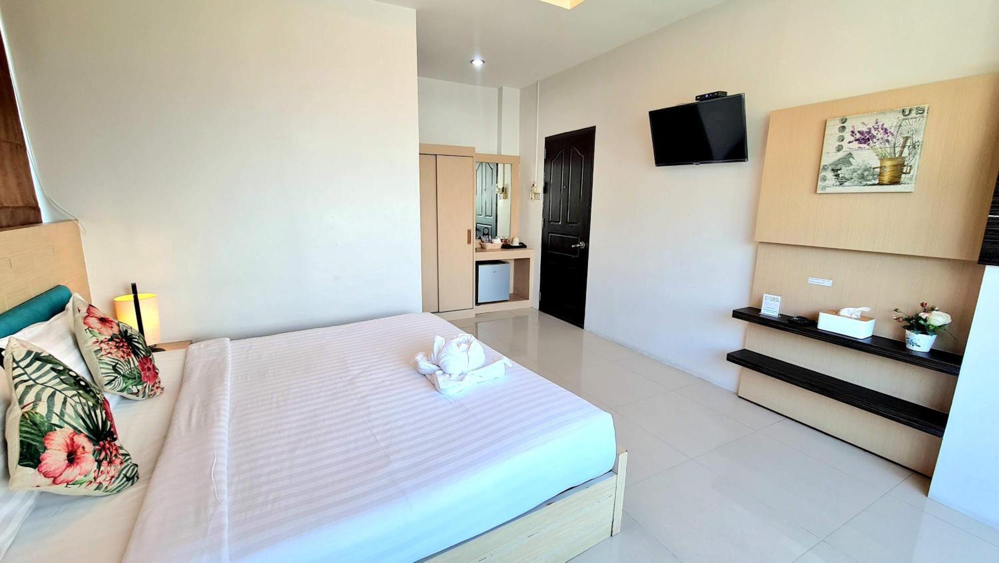 Samed Port View Aparthotel Koh Samet Екстериор снимка